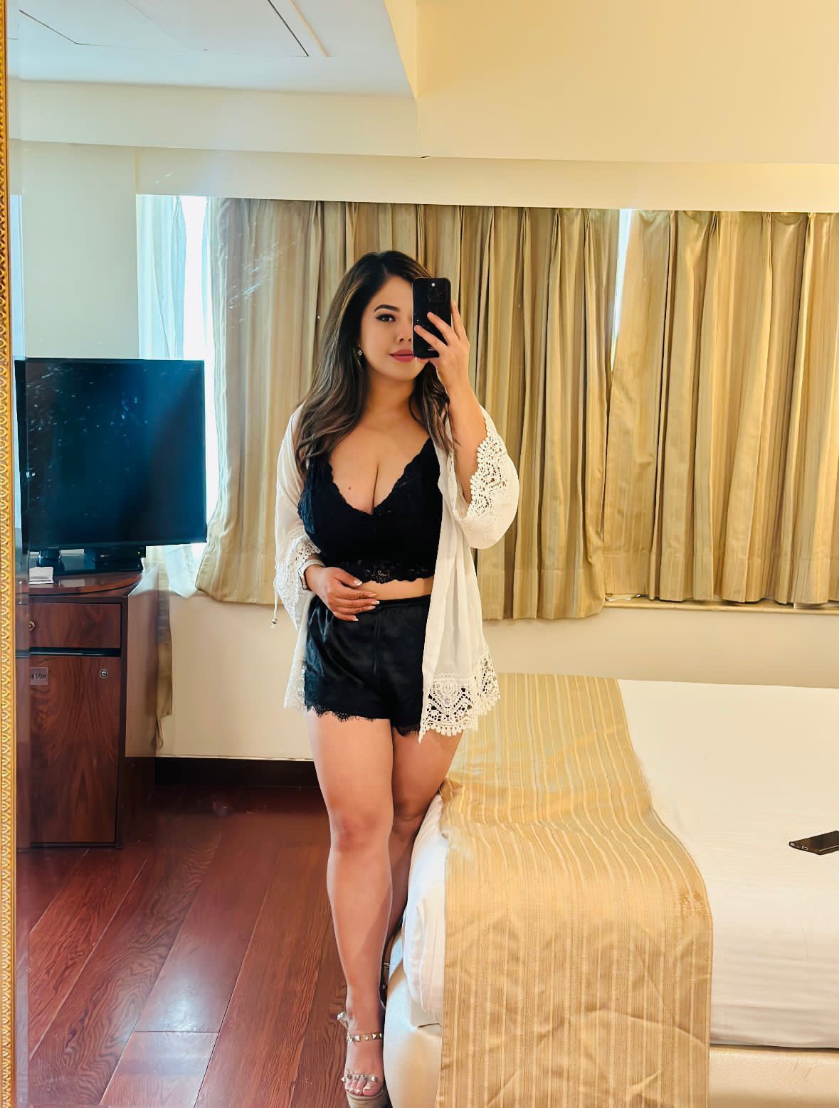 Divyakriti - Airhostess escort